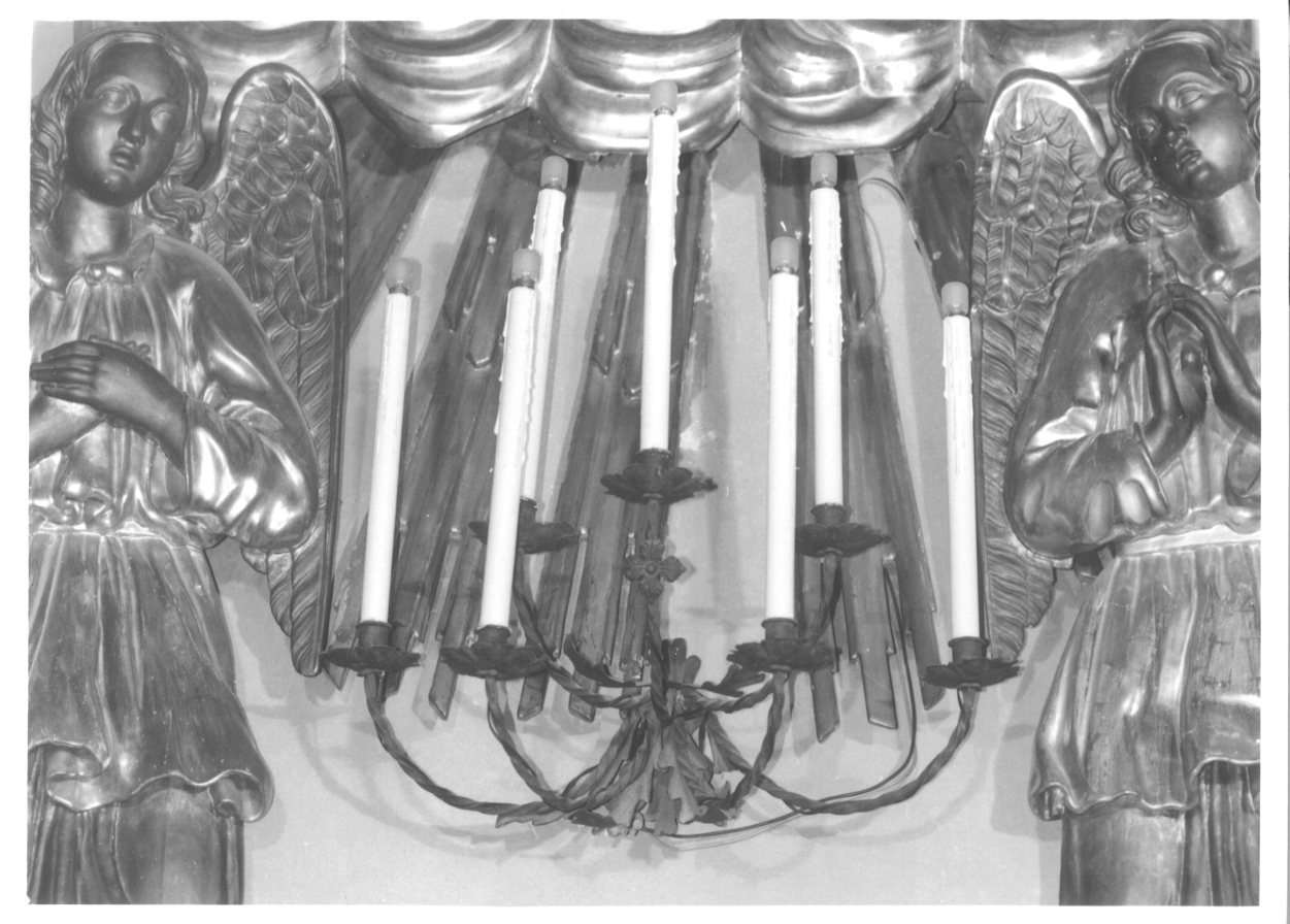 candeliere da parete di chiesa, opera isolata - ambito italiano (prima metà sec. XIX)