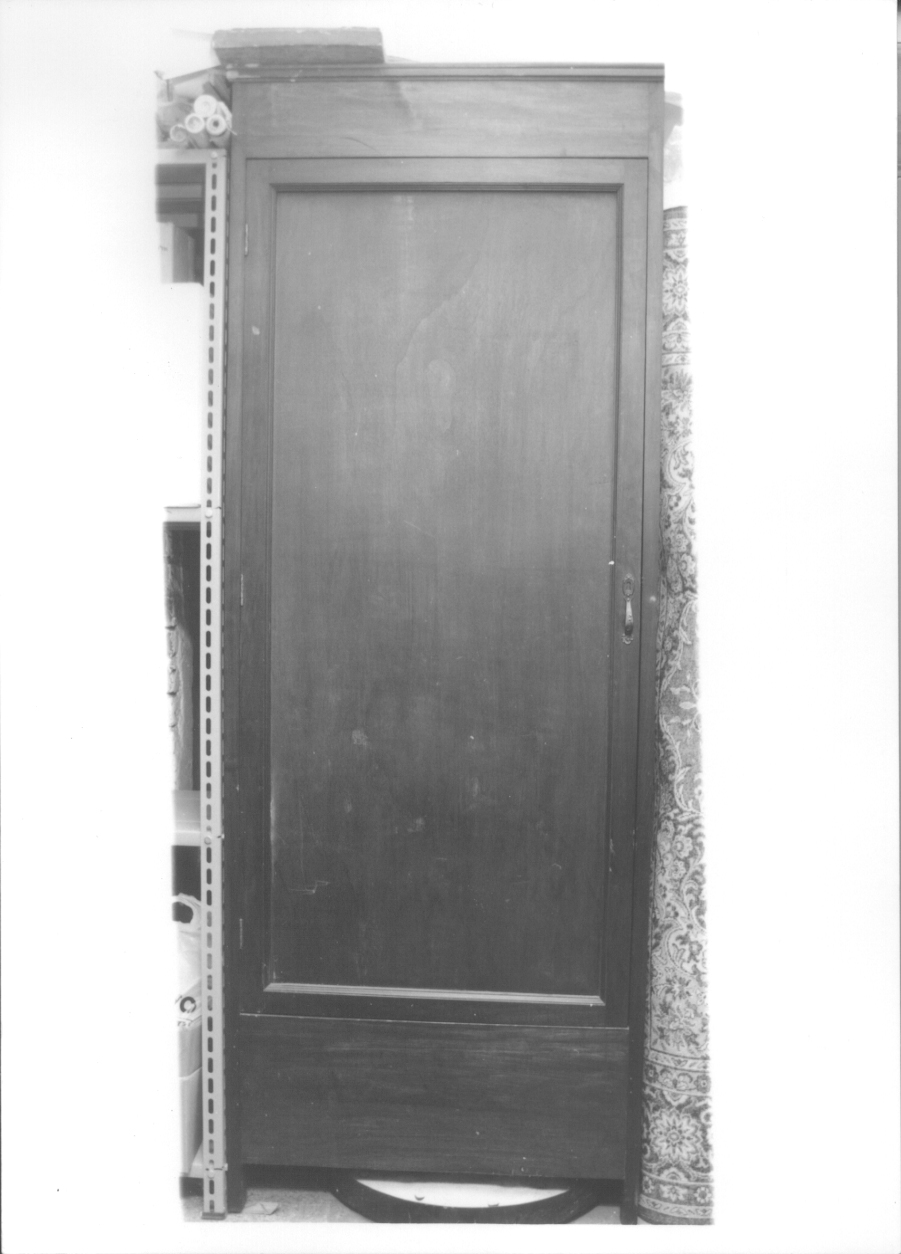 armadio, opera isolata - ambito piemontese (prima metà sec. XX)