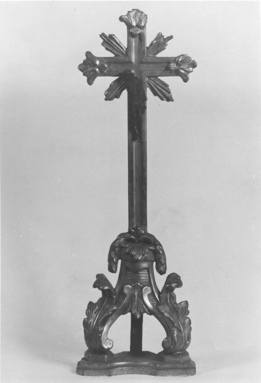 croce d'altare, opera isolata - ambito piemontese (secondo quarto sec. XVIII)