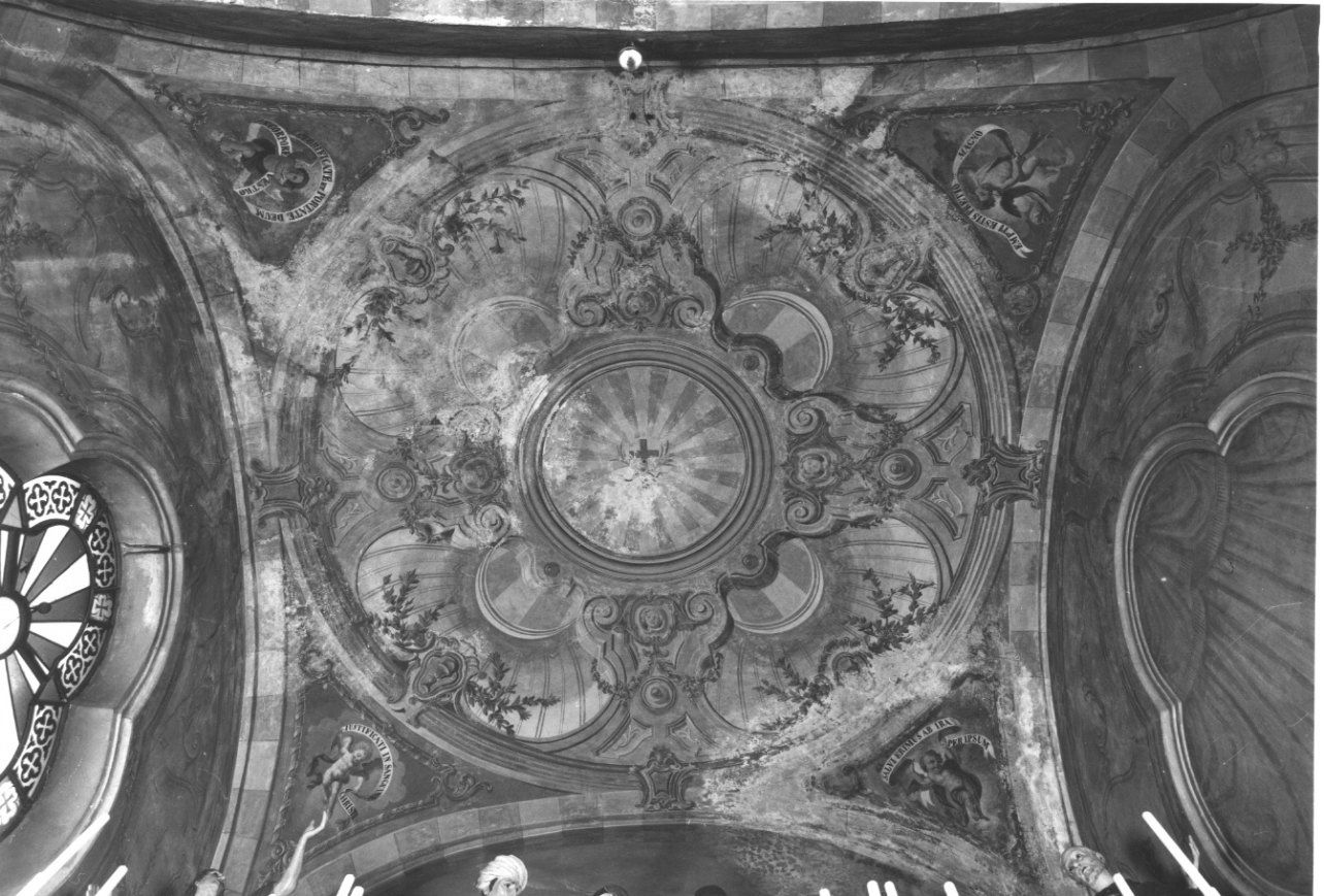 architettura illusionistica con croce raggiata (dipinto, opera isolata) di Cogrossi Carlo (attribuito) (terzo quarto sec. XIX)