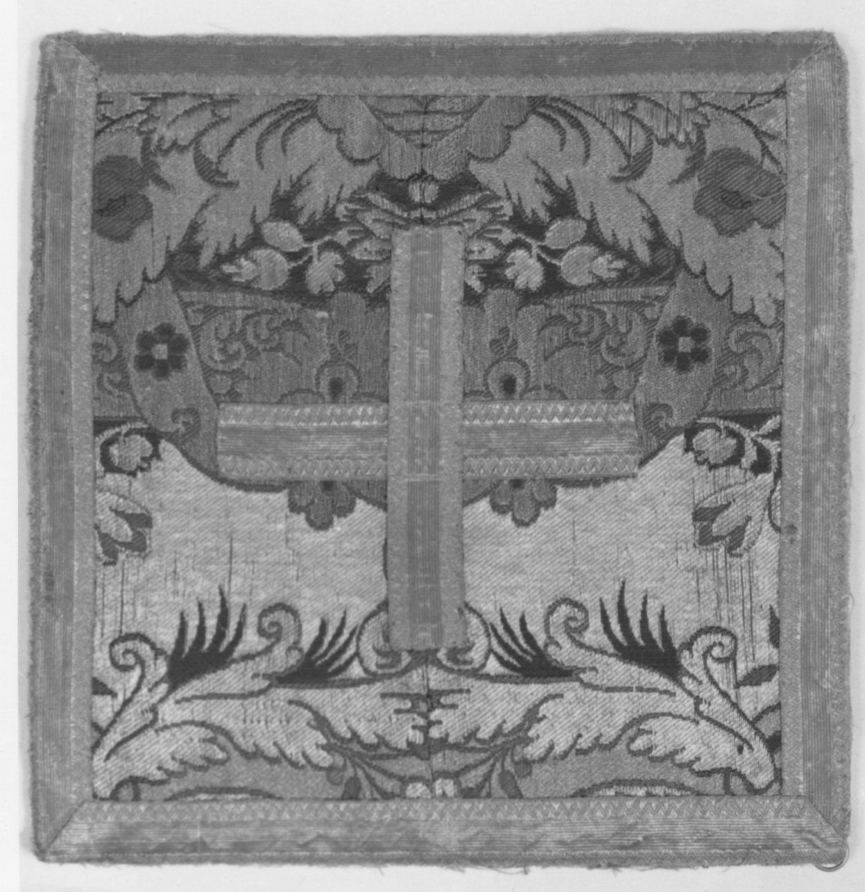 borsa del corporale, elemento d'insieme - manifattura veneziana (primo quarto sec. XVIII)