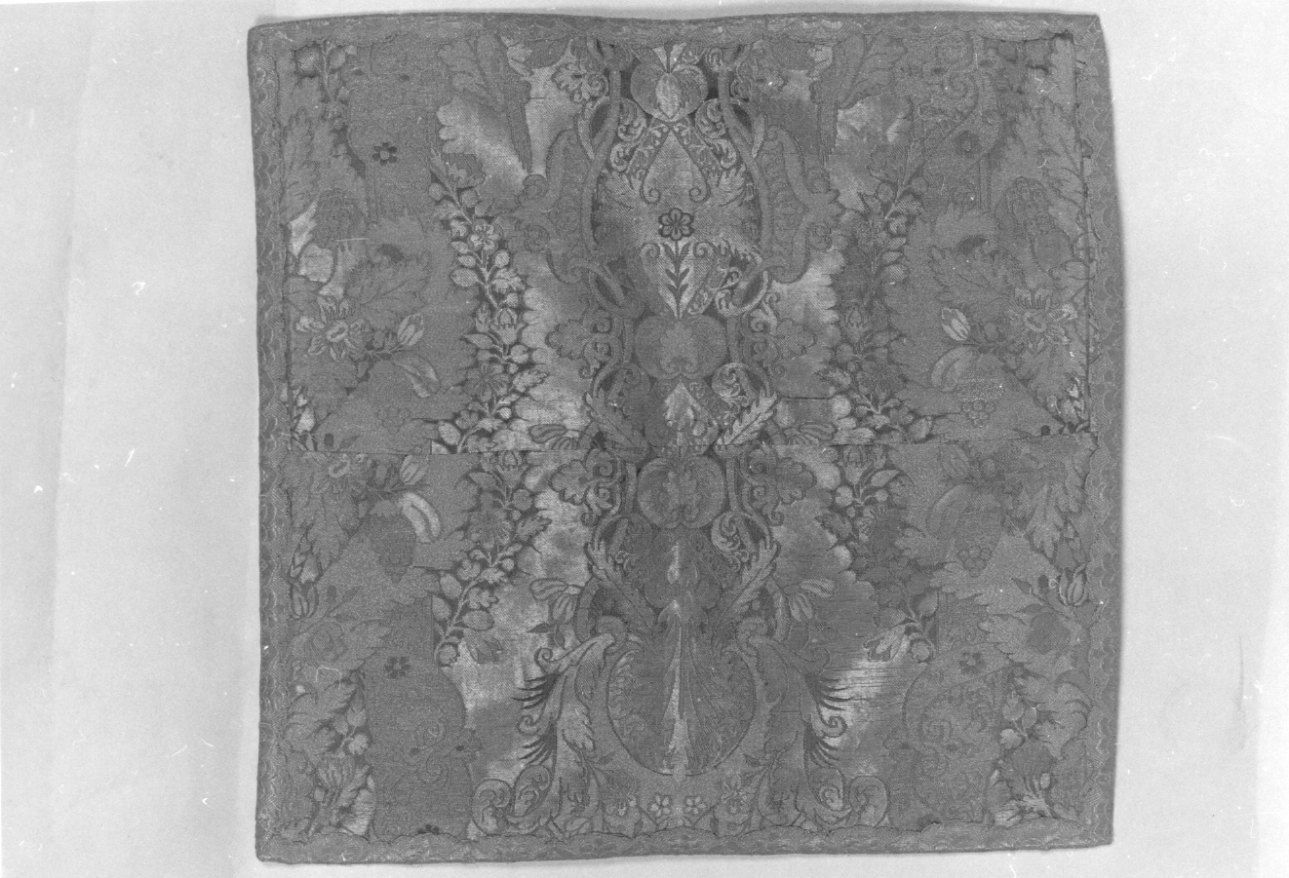 velo di calice, elemento d'insieme - manifattura veneziana (primo quarto sec. XVIII)