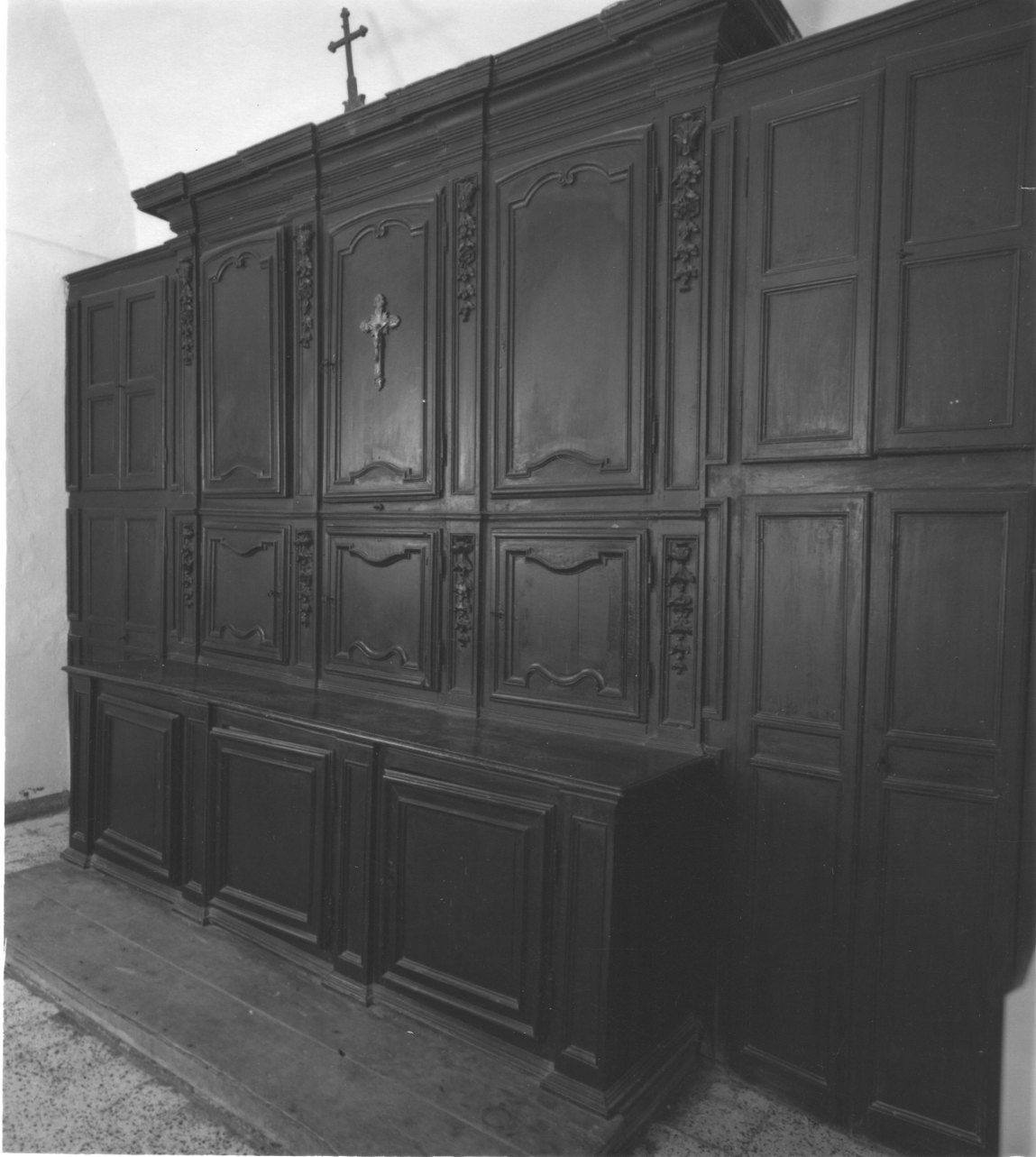 armadio da sacrestia, opera isolata - ambito piemontese (prima metà sec. XVIII)