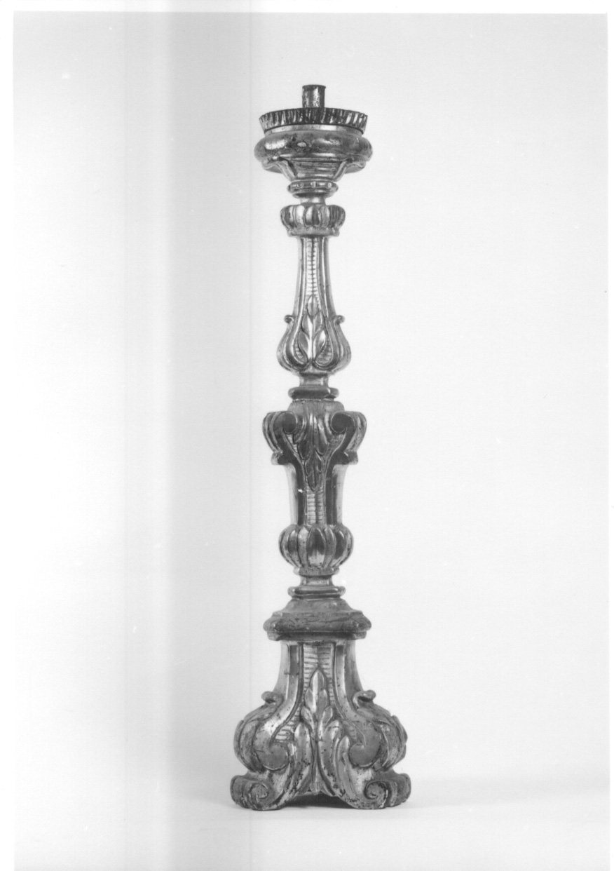 candeliere d'altare, serie - ambito piemontese (metà sec. XVIII)
