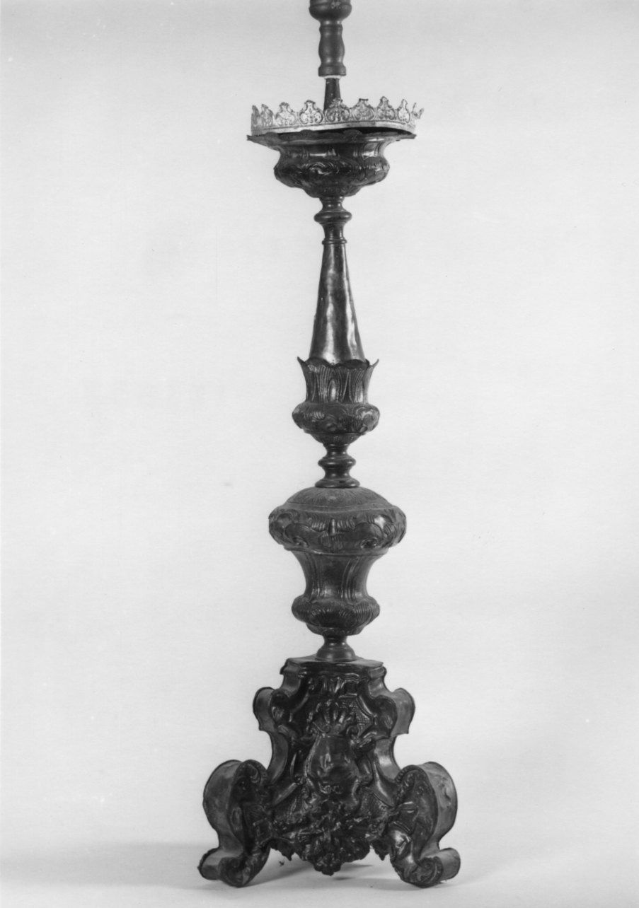 candeliere d'altare, serie - bottega piemontese (seconda metà sec. XVIII)