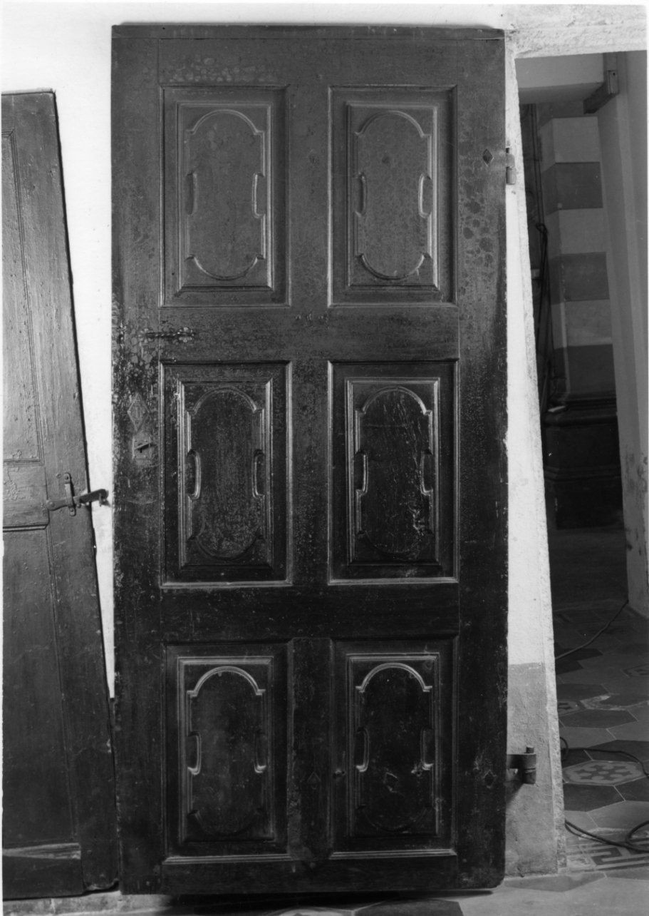 porta - ad un battente, opera isolata - ambito astigiano (prima metà sec. XVIII)