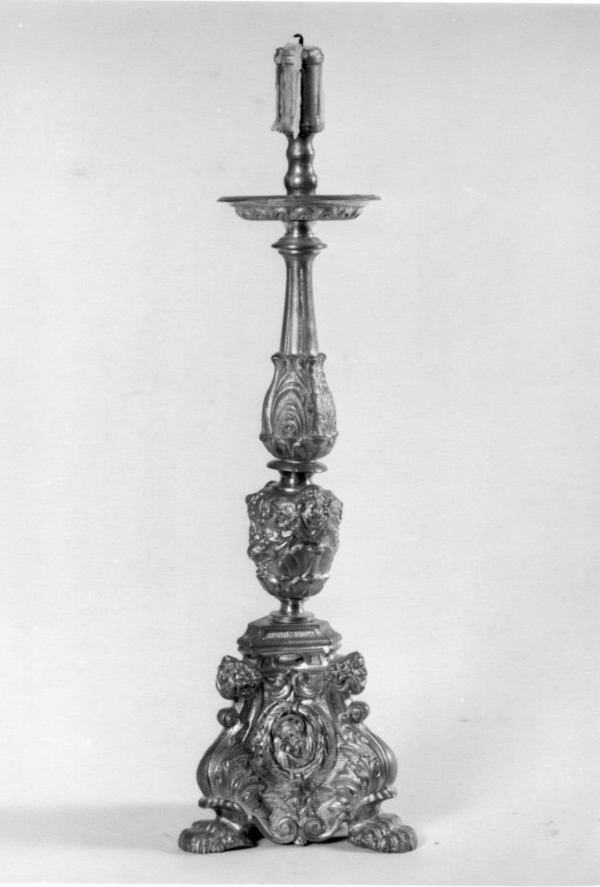 candeliere d'altare, serie - produzione piemontese (primo quarto sec. XX)