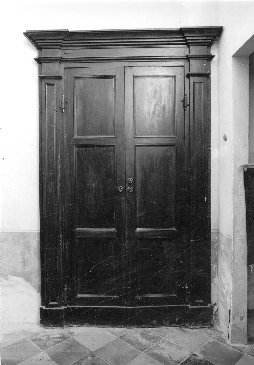 armadio - a muro, serie - ambito piemontese (fine/inizio secc. XVIII/ XIX)