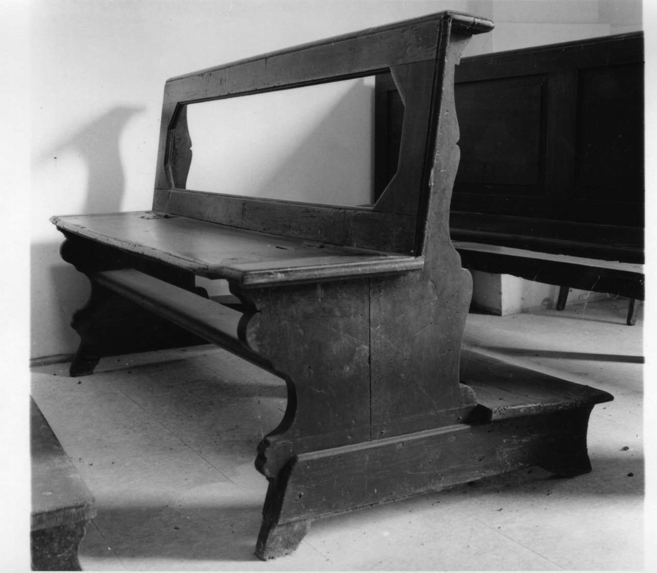 banco da chiesa, serie - bottega astigiana (fine/inizio secc. XVIII/ XIX)