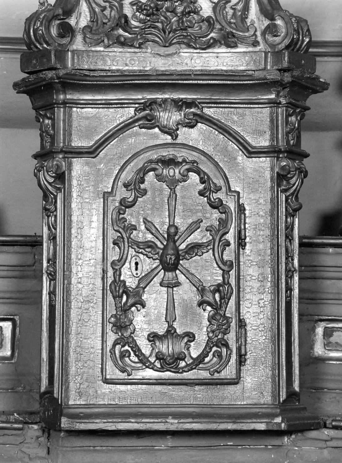 colomba dello Spirito Santo (tabernacolo, elemento d'insieme) - ambito astigiano (secc. XVIII/ XIX)