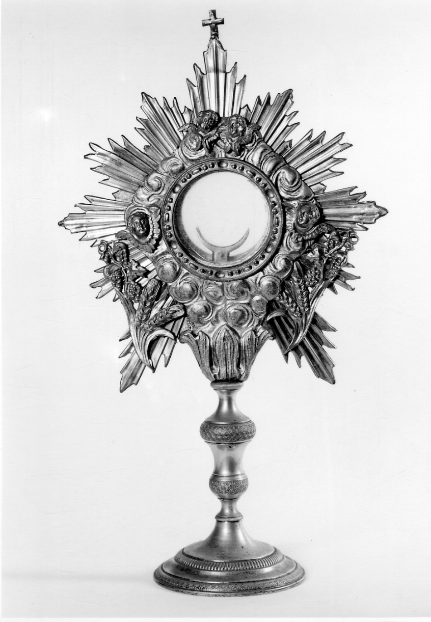 motivi decorativi vegetali con cherubini (ostensorio - a raggiera, opera isolata) - ambito piemontese (primo quarto sec. XX)
