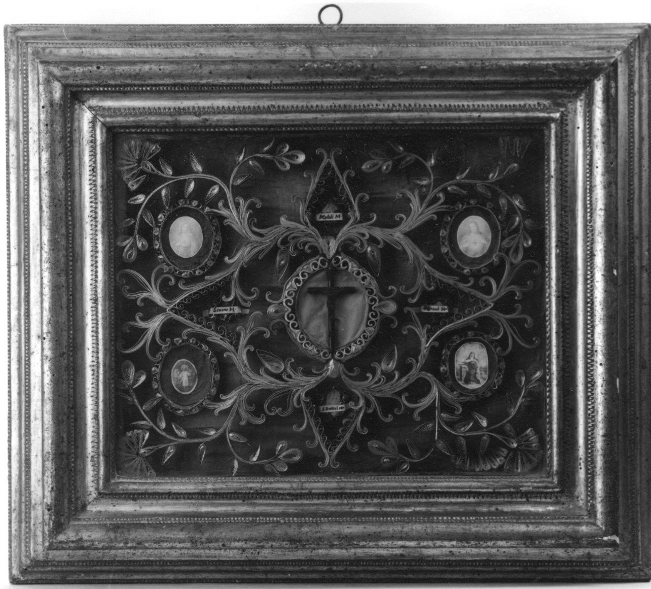 Cristo crocifisso dolente (reliquiario a teca - a cassetta, serie) - bottega piemontese (fine/inizio secc. XIX/ XX)