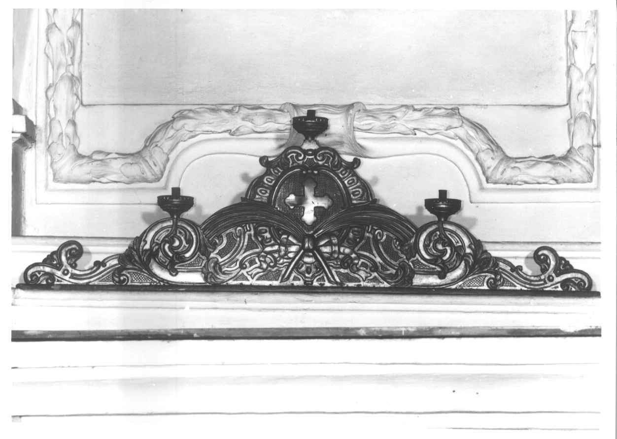 croce (candelabro, serie) - ambito italiano (sec. XIX)