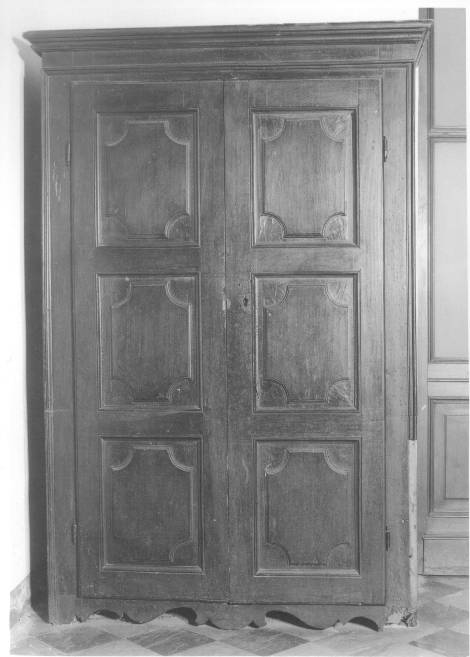 armadio, opera isolata - ambito piemontese (prima metà sec. XVIII)