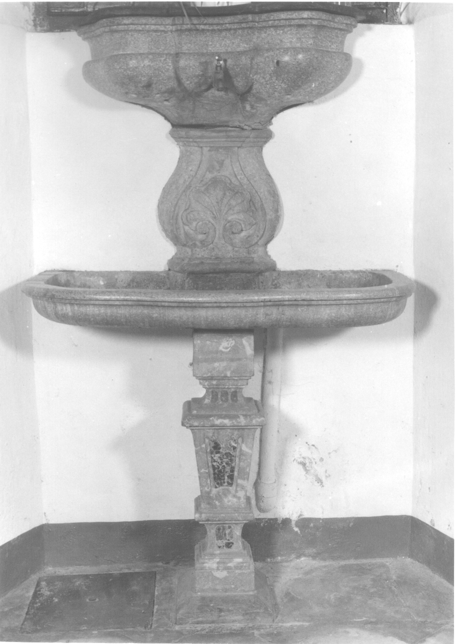 lavabo da sacrestia, opera isolata - ambito ligure-piemontese (prima metà, ultimo quarto sec. XVIII, sec. XVIII)