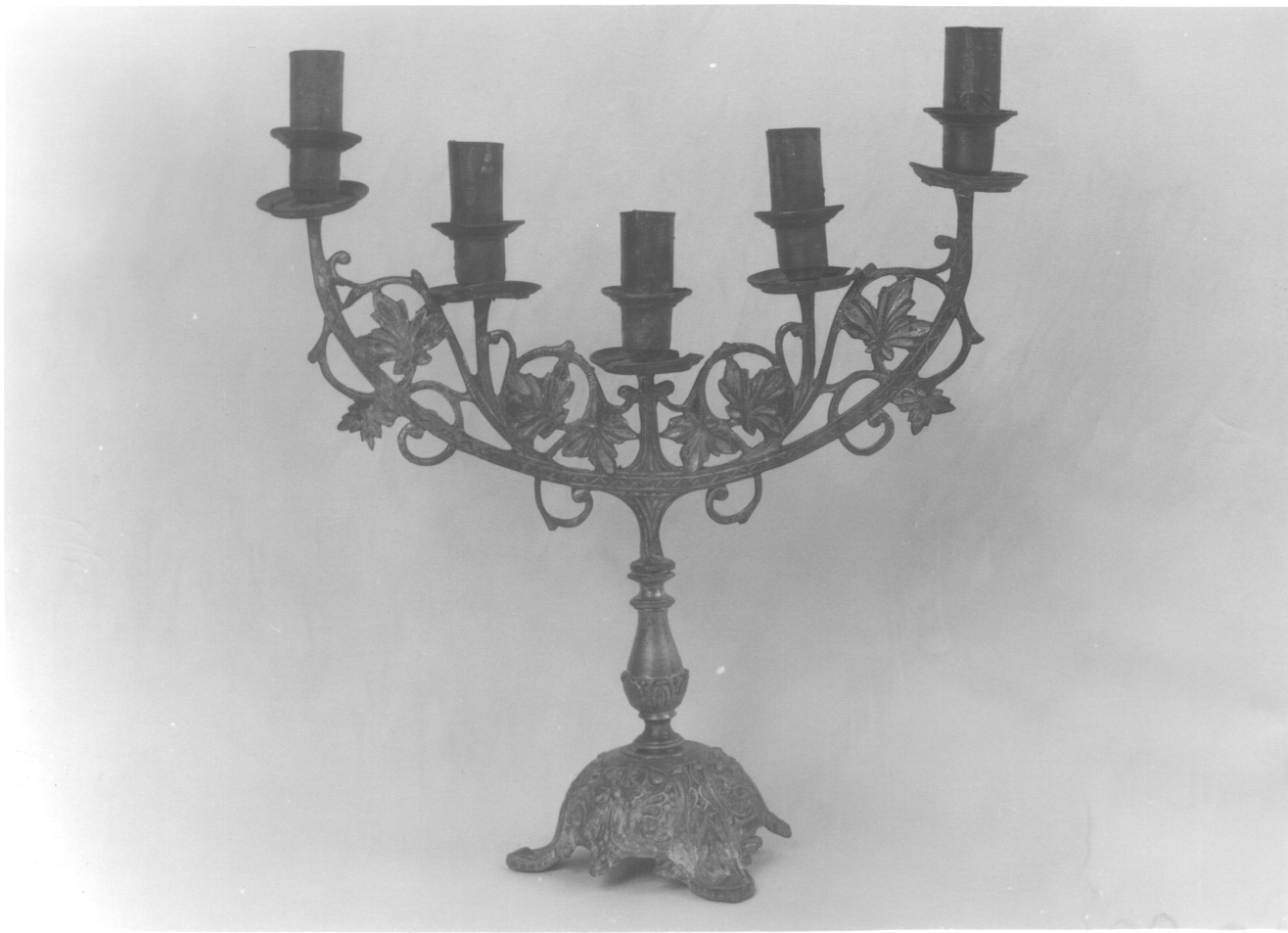 candeliere d'altare, serie - ambito ligure-piemontese (fine/inizio secc. XIX/ XX)