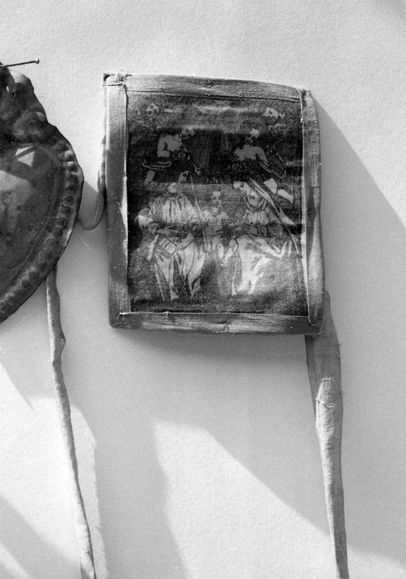 MADONNA CON BAMBINO E SANT'ANNA (scapolare, opera isolata) - ambito piemontese (sec. XIX)