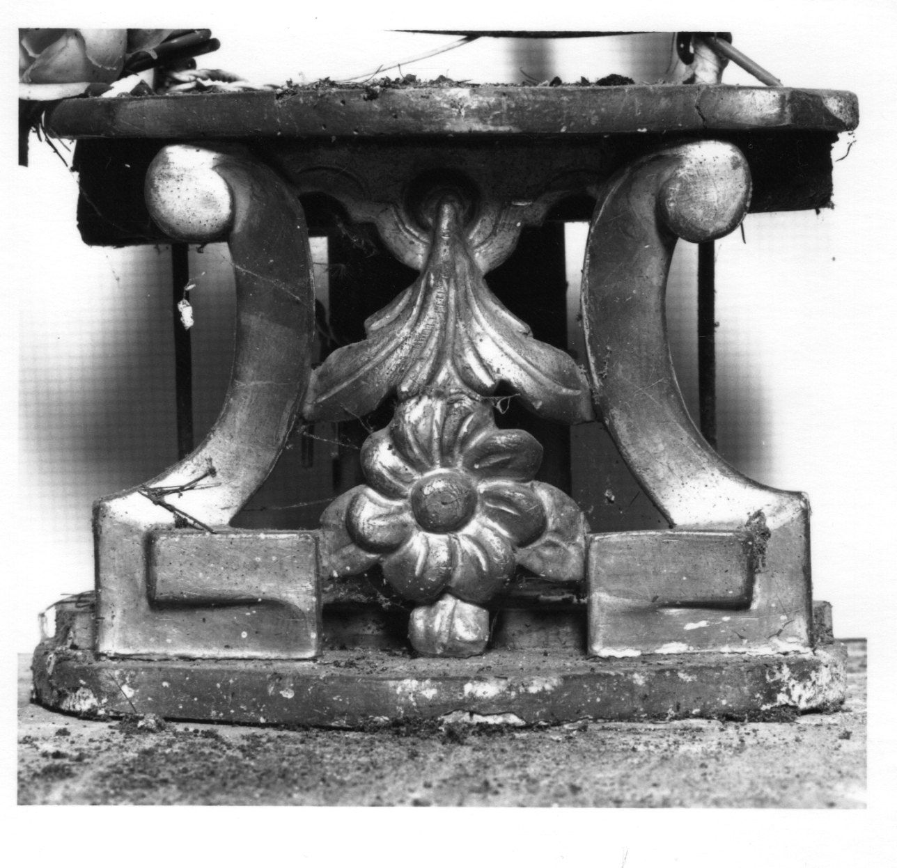 base, elemento d'insieme - bottega piemontese (prima metà sec. XX)