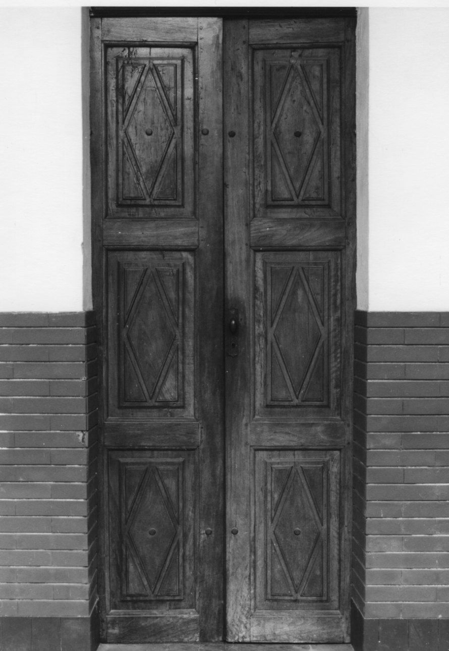 MOTIVI DECORATIVI A LOSANGA (porta - a due battenti, serie) - ambito piemontese (prima metà sec. XVII)