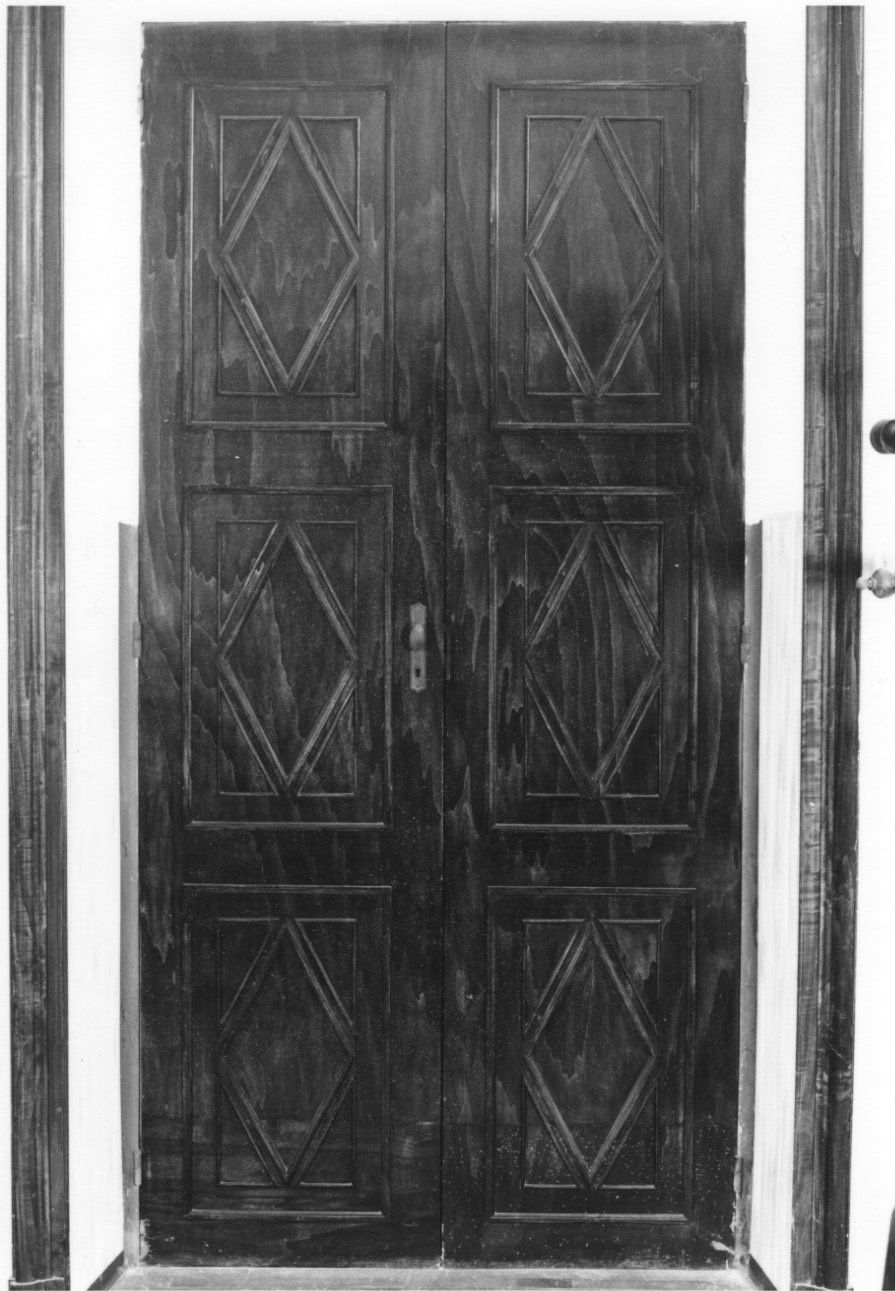 MOTIVI DECORATIVI A LOSANGA (porta - a due battenti, opera isolata) - ambito piemontese (prima metà sec. XVIII)