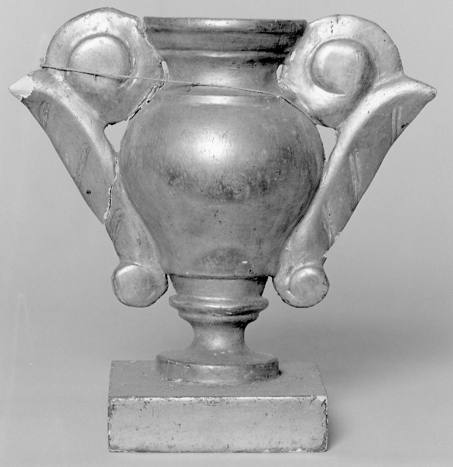 vaso d'altare, serie - bottega piemontese (ultimo quarto sec. XIX)