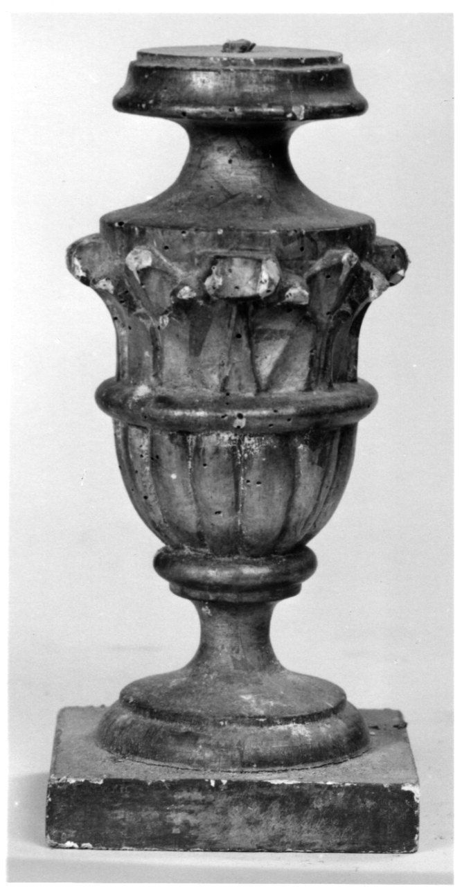 vaso d'altare, serie - bottega piemontese (prima metà sec. XIX)