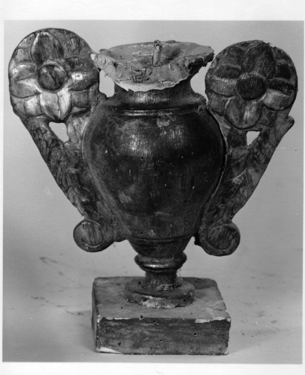 vaso d'altare, opera isolata - bottega piemontese (seconda metà sec. XVIII)