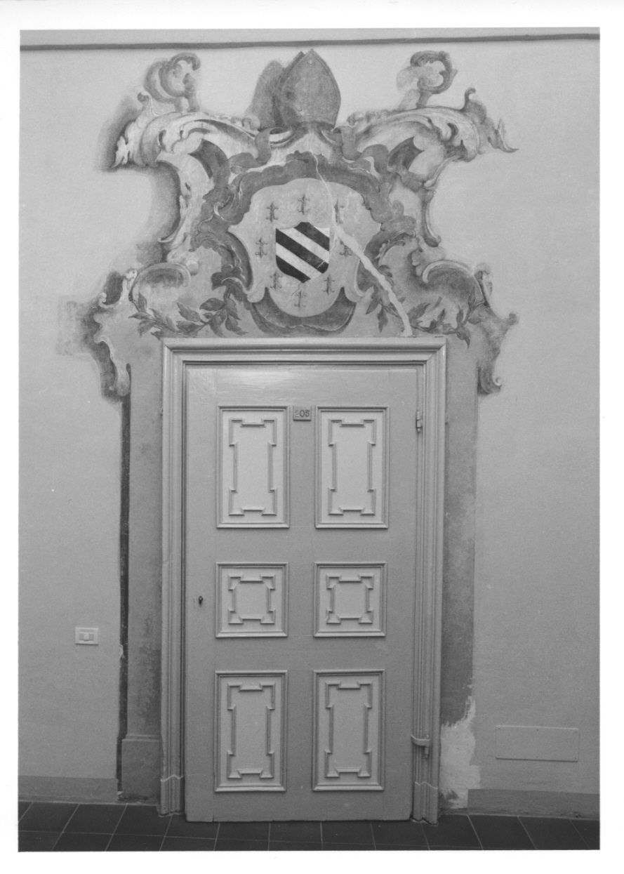 STEMMA VESCOVILE (decorazione pittorica, complesso decorativo) - ambito piemontese (metà sec. XVIII)