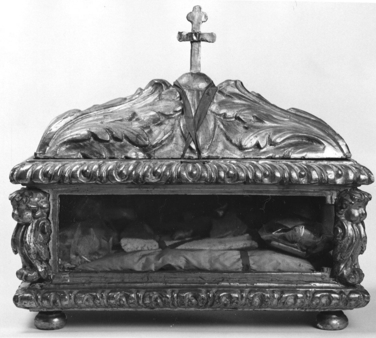 reliquiario a teca - a urna, opera isolata - ambito piemontese (prima metà sec. XVII)