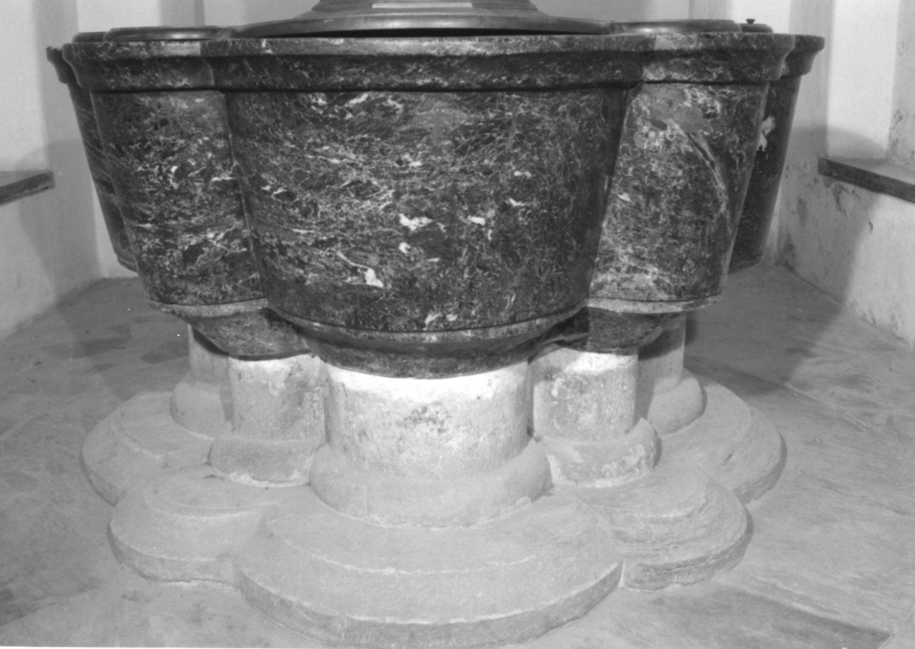 fonte battesimale, opera isolata - ambito piemontese (seconda metà sec. XVI)