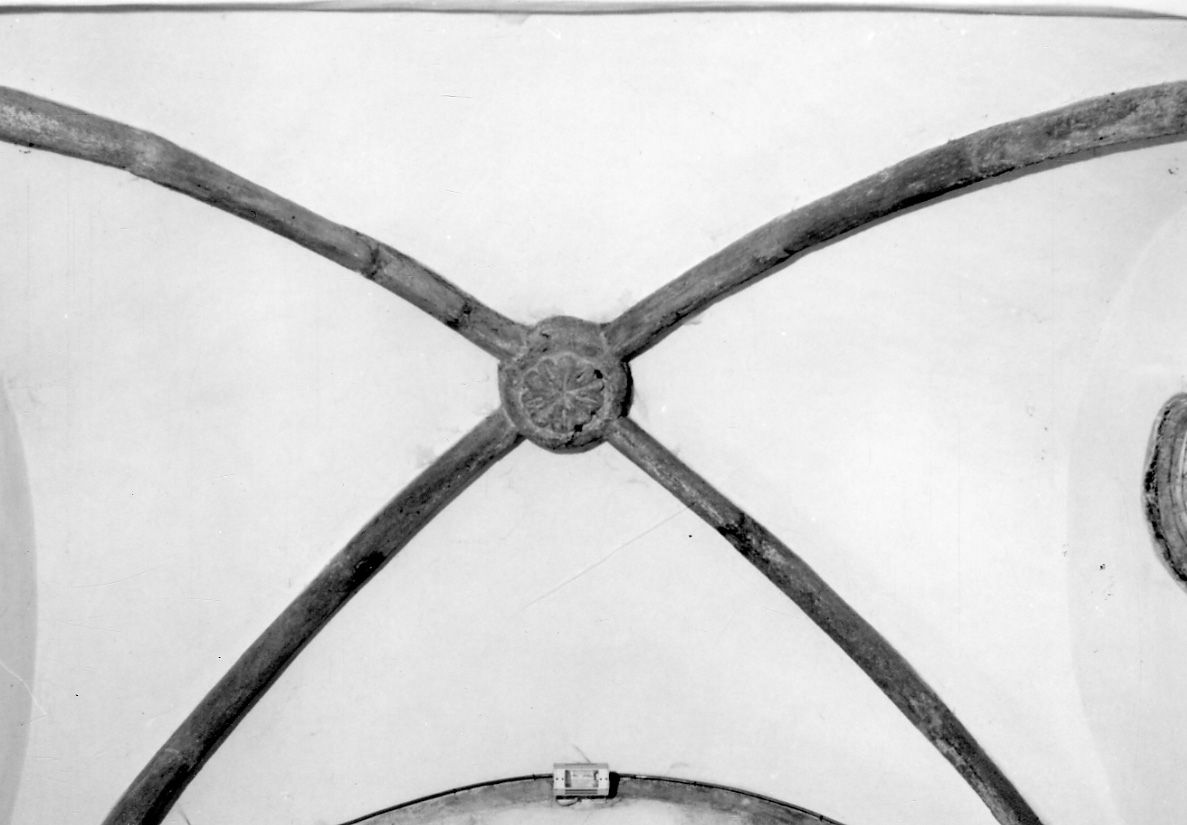 MOTIVO DECORATIVO FLOREALE (chiave di volta, elemento d'insieme) - ambito piemontese (sec. XIV)