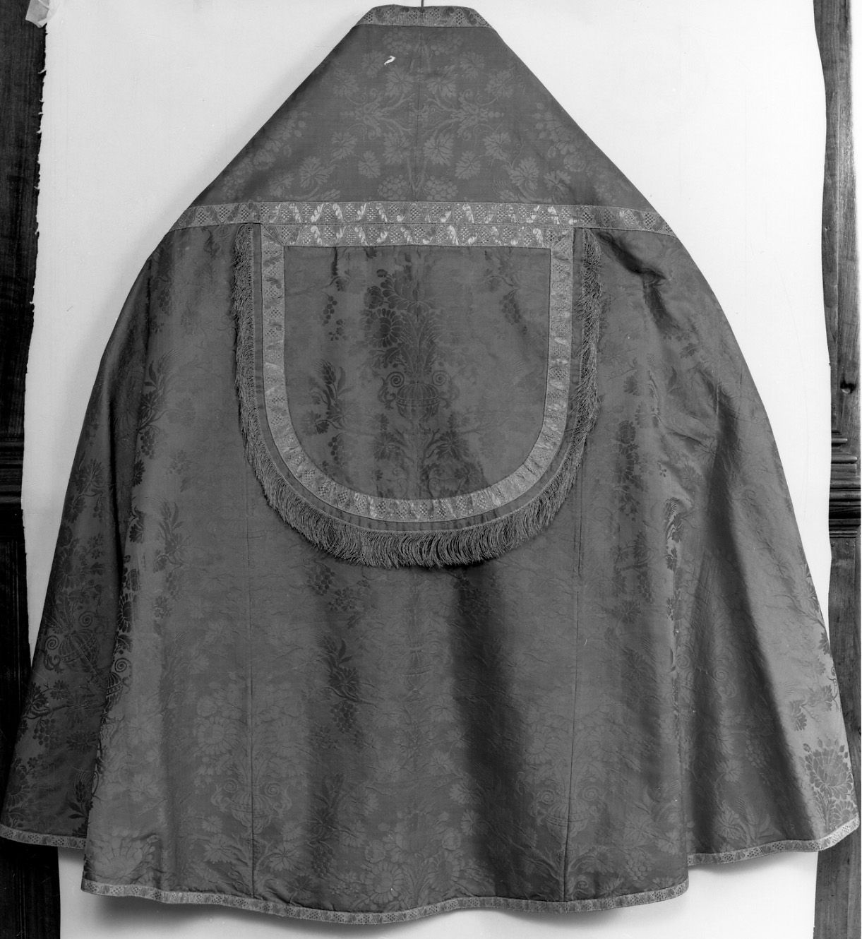 paramento liturgico, insieme - manifattura piemontese (secondo quarto sec. XIX)