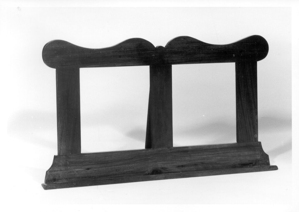 leggio, opera isolata - ambito piemontese (secondo quarto sec. XX)