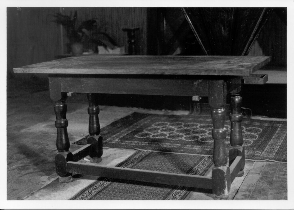 tavolo, opera isolata - ambito piemontese (sec. XIX)