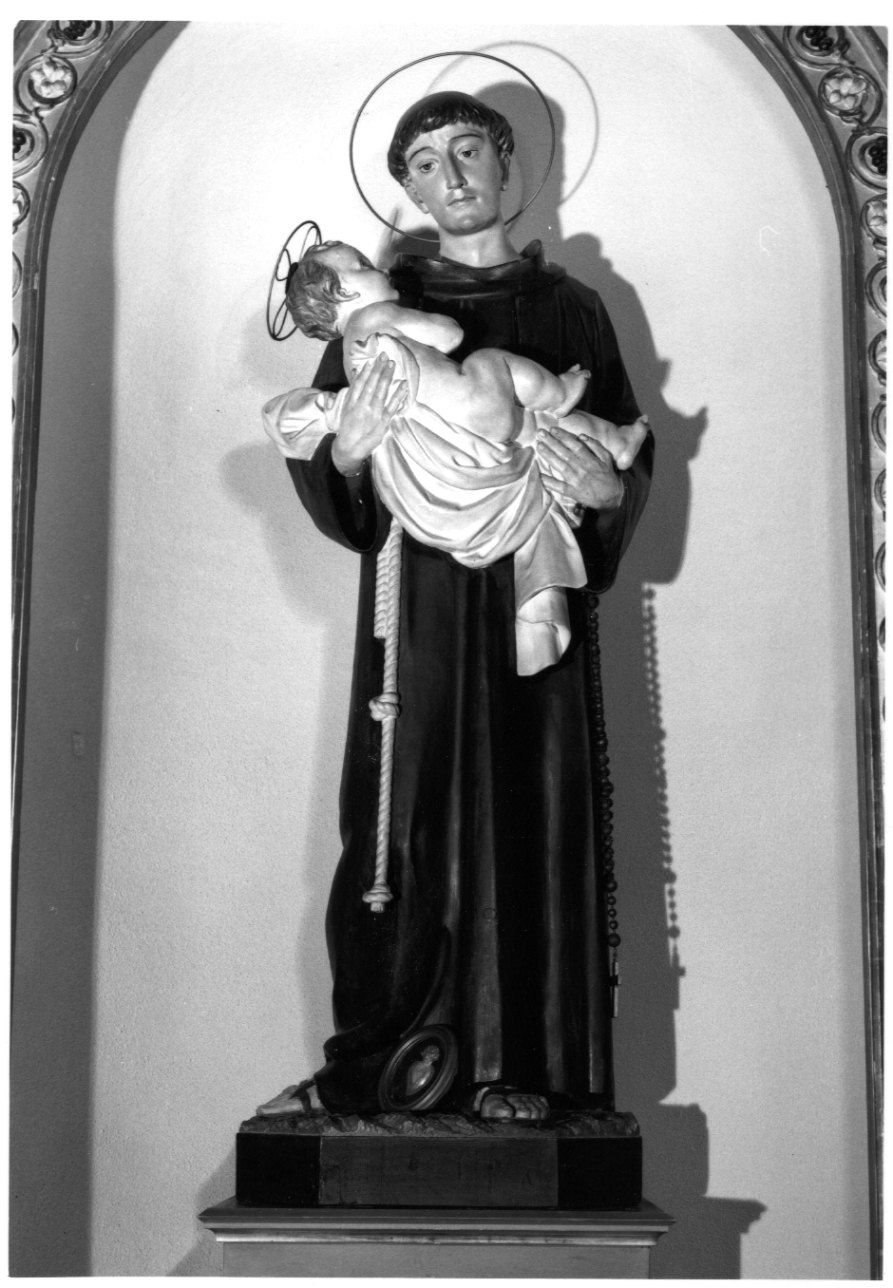 SANT'ANTONIO DA PADOVA CON GESU' BAMBINO (statua, opera isolata) di Minoja Giovanni (fine sec. XIX)