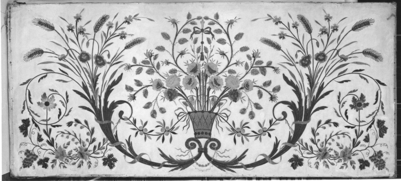 MOTIVO DECORATIVO FLOREALE CON VASO (paliotto, opera isolata) - manifattura piemontese (ultimo quarto sec. XIX)