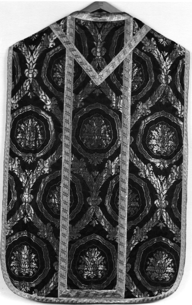 paramento liturgico, insieme - manifattura italiana (prima metà sec. XX)