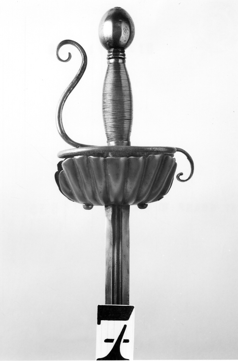 spada da lato, opera isolata - ambito italiano (sec. XVI, sec. XVII)