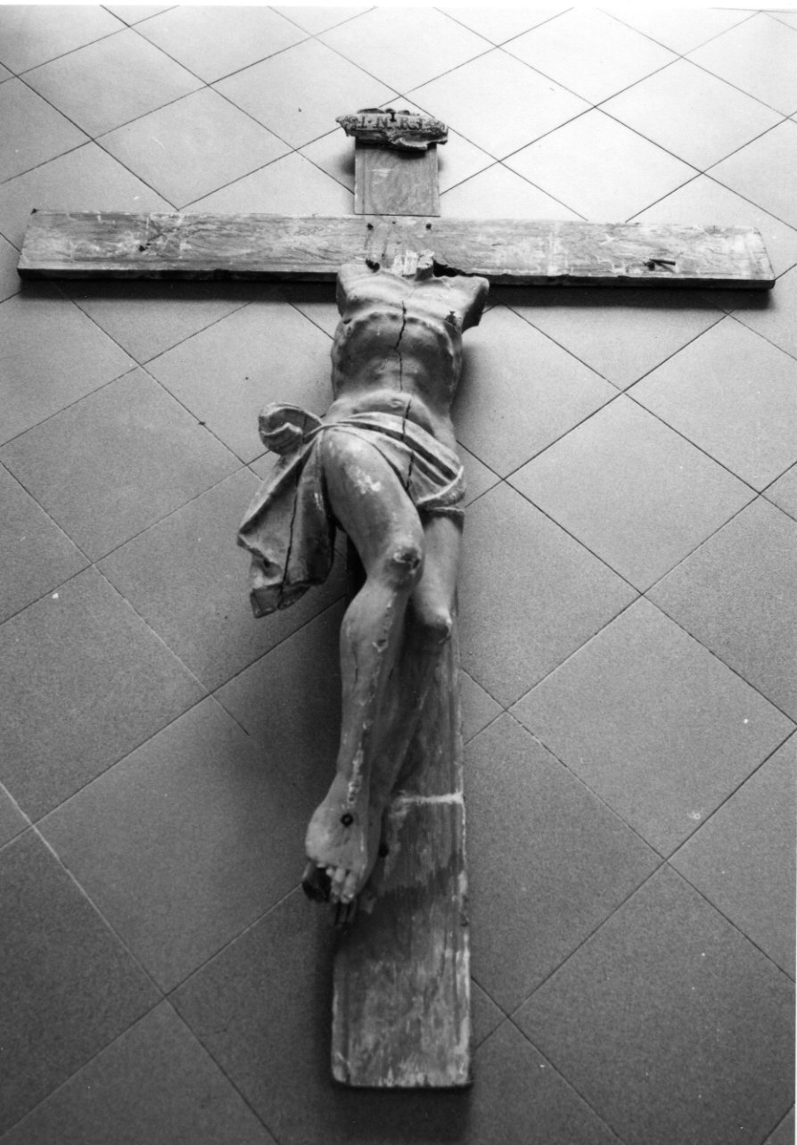 Cristo crocifisso (crocifisso, opera isolata) - bottega della Valsesia (seconda metà sec. XVII)