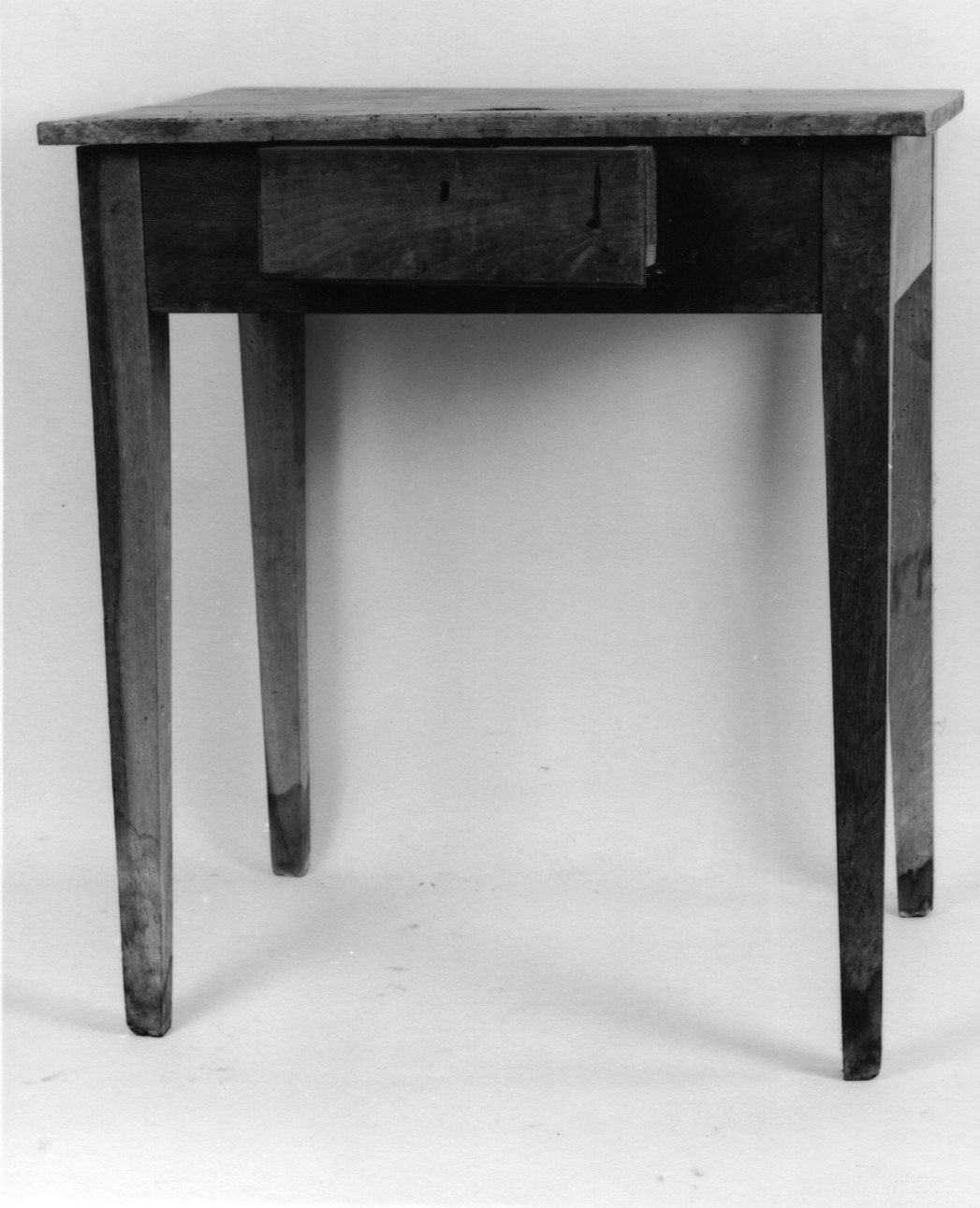 tavolo, opera isolata - bottega ossolana (ultimo quarto sec. XIX)