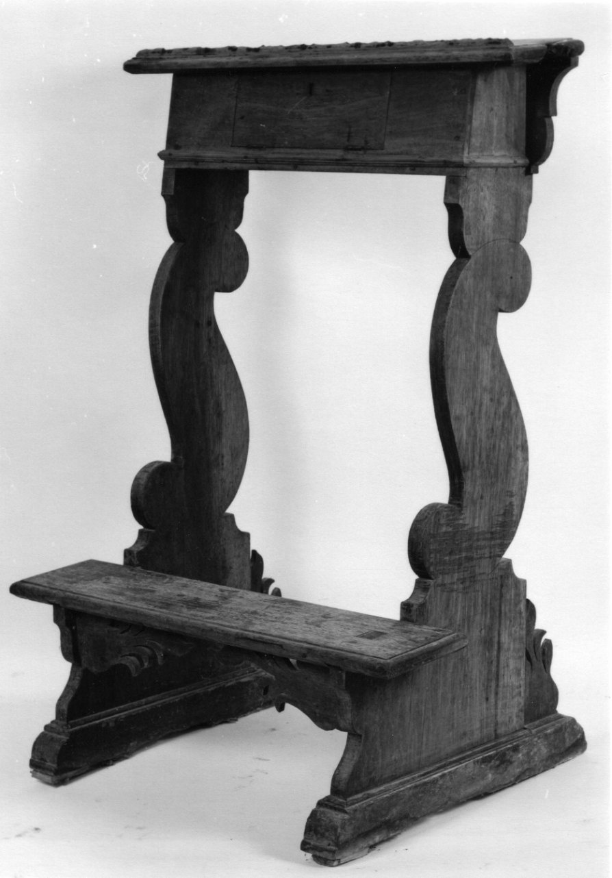 inginocchiatoio, opera isolata - bottega ossolana (prima metà sec. XVIII)