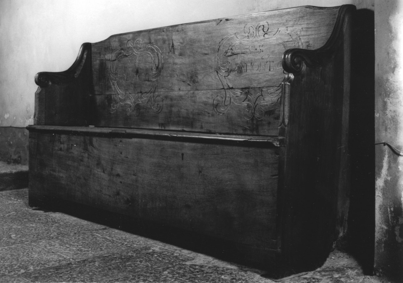 cassapanca, opera isolata - bottega ossolana (metà sec. XVIII)