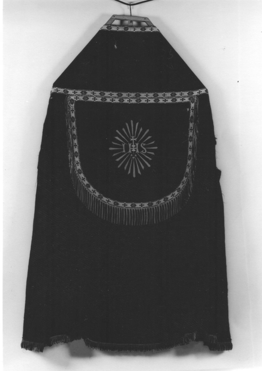 piviale, opera isolata - manifattura lombarda (primo quarto sec. XX, sec. XX)