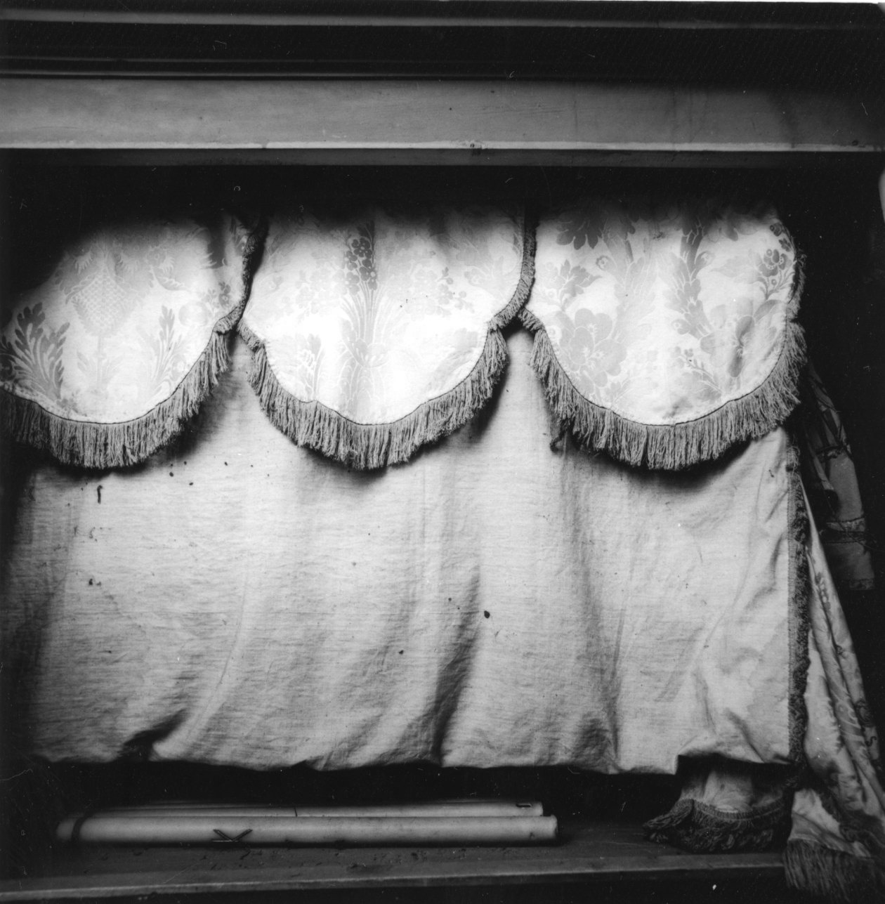 motivi decorativi (baldacchino processionale, opera isolata) - manifattura italiana (primo quarto sec. XIX)