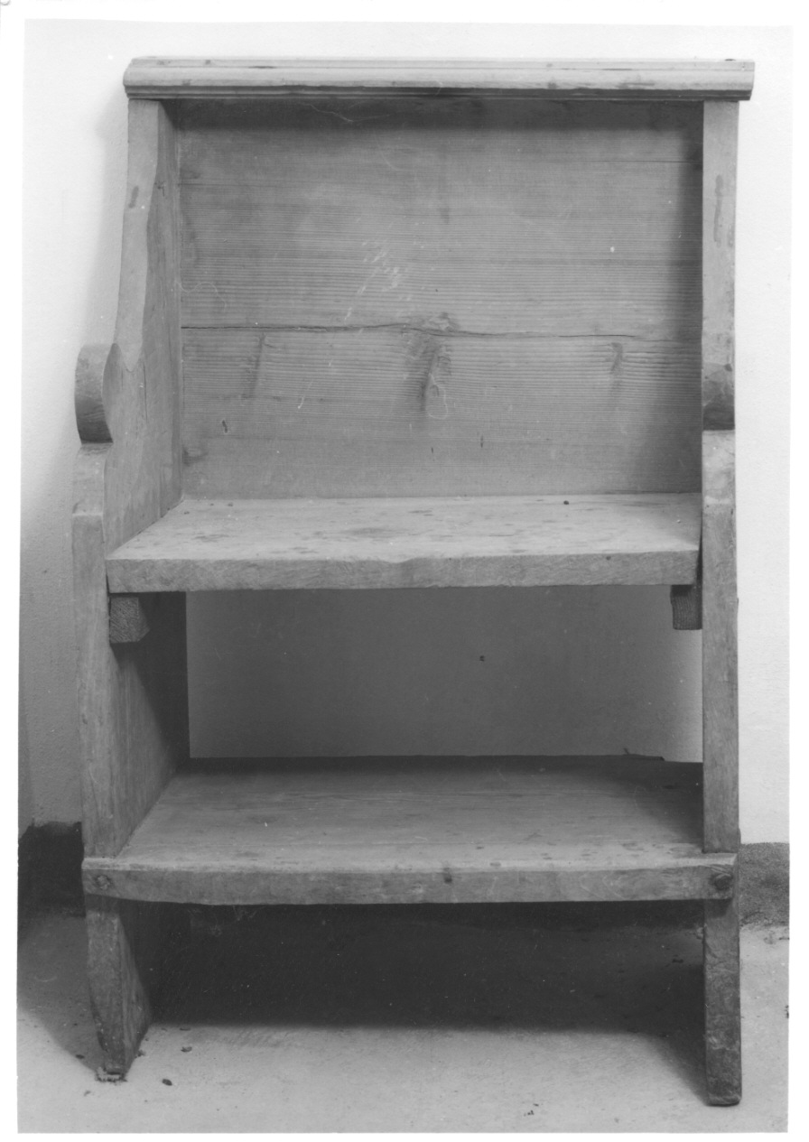 sgabello, opera isolata - bottega della Val Formazza (sec. XIX)