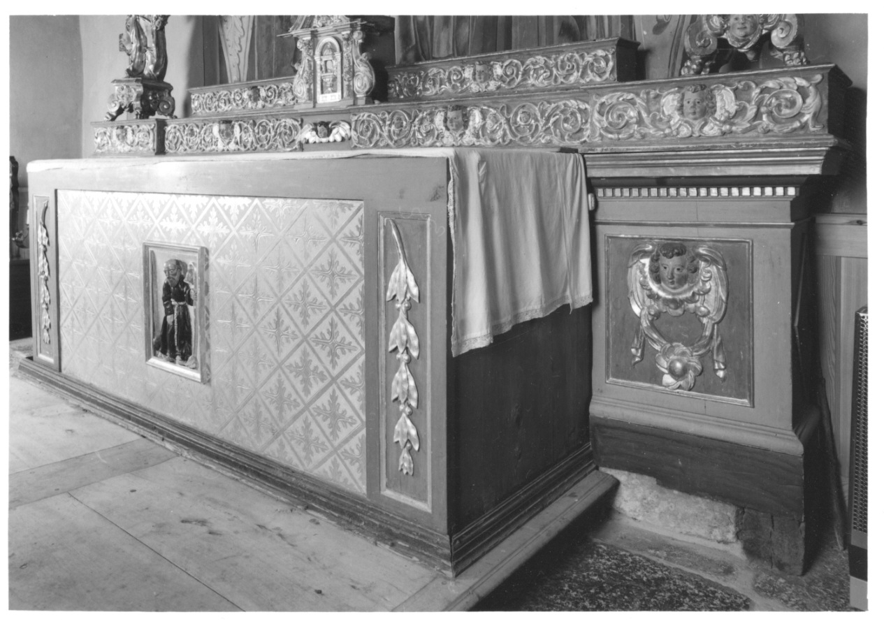 cherubini e motivi decorativi fitomorfi (altare maggiore, opera isolata) - bottega ossolana (seconda metà sec. XVII)