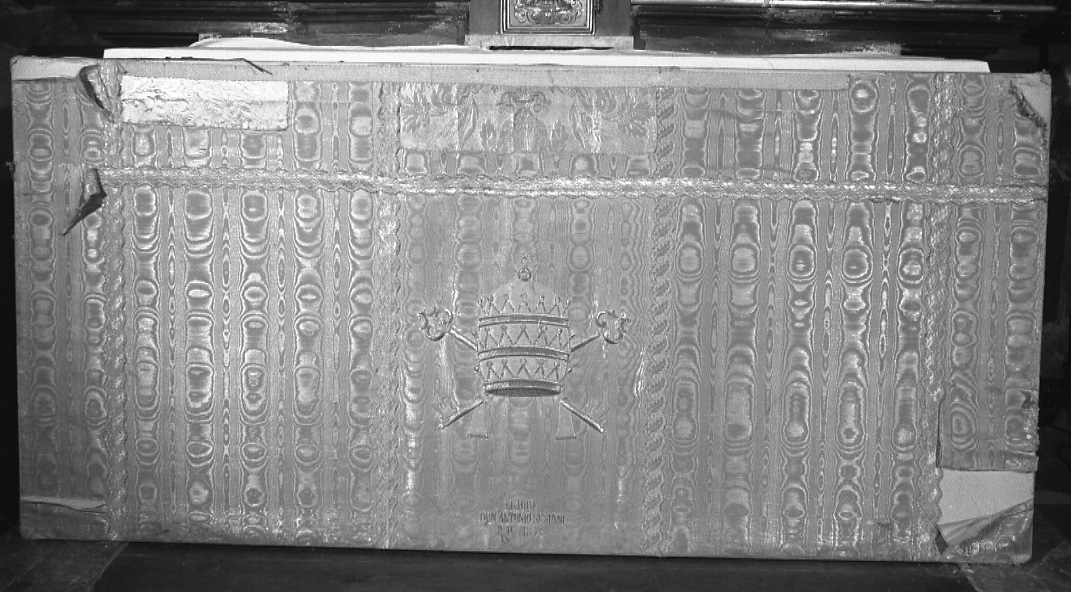 tiara con chiavi (paliotto, opera isolata) - manifattura Italia settentrionale (fine sec. XIX)