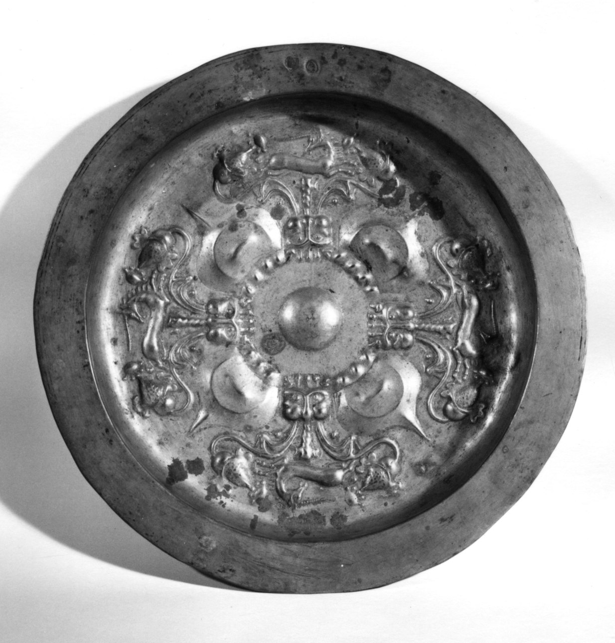 piatto per elemosine, opera isolata - bottega tedesca (sec. XVI)