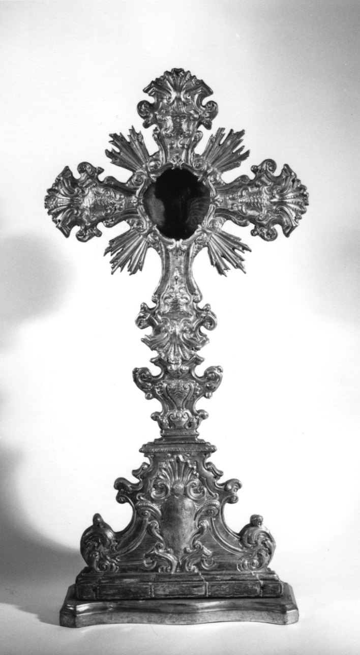 reliquiario - a croce, opera isolata - bottega Italia settentrionale (metà sec. XVIII)