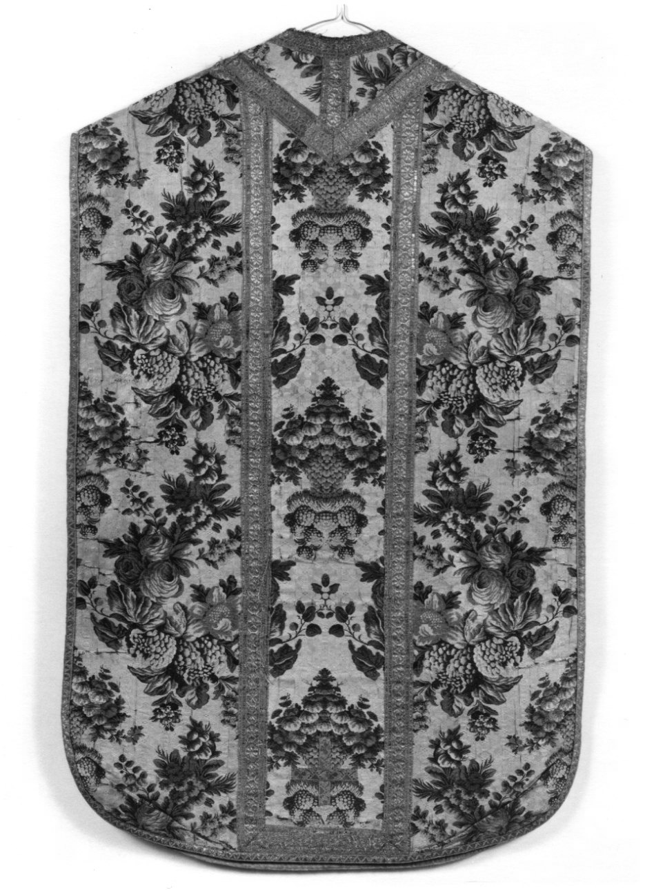 paramento liturgico, insieme - manifattura italiana (secondo quarto sec. XVIII)